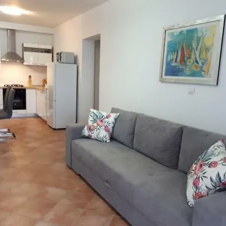 דירה Holiday House Vilson *