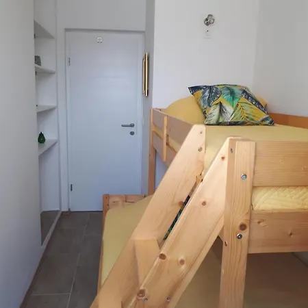 דירה Holiday House Vilson *