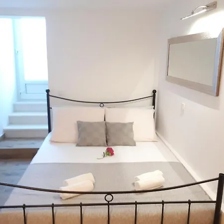 Holiday House Vilson דירה